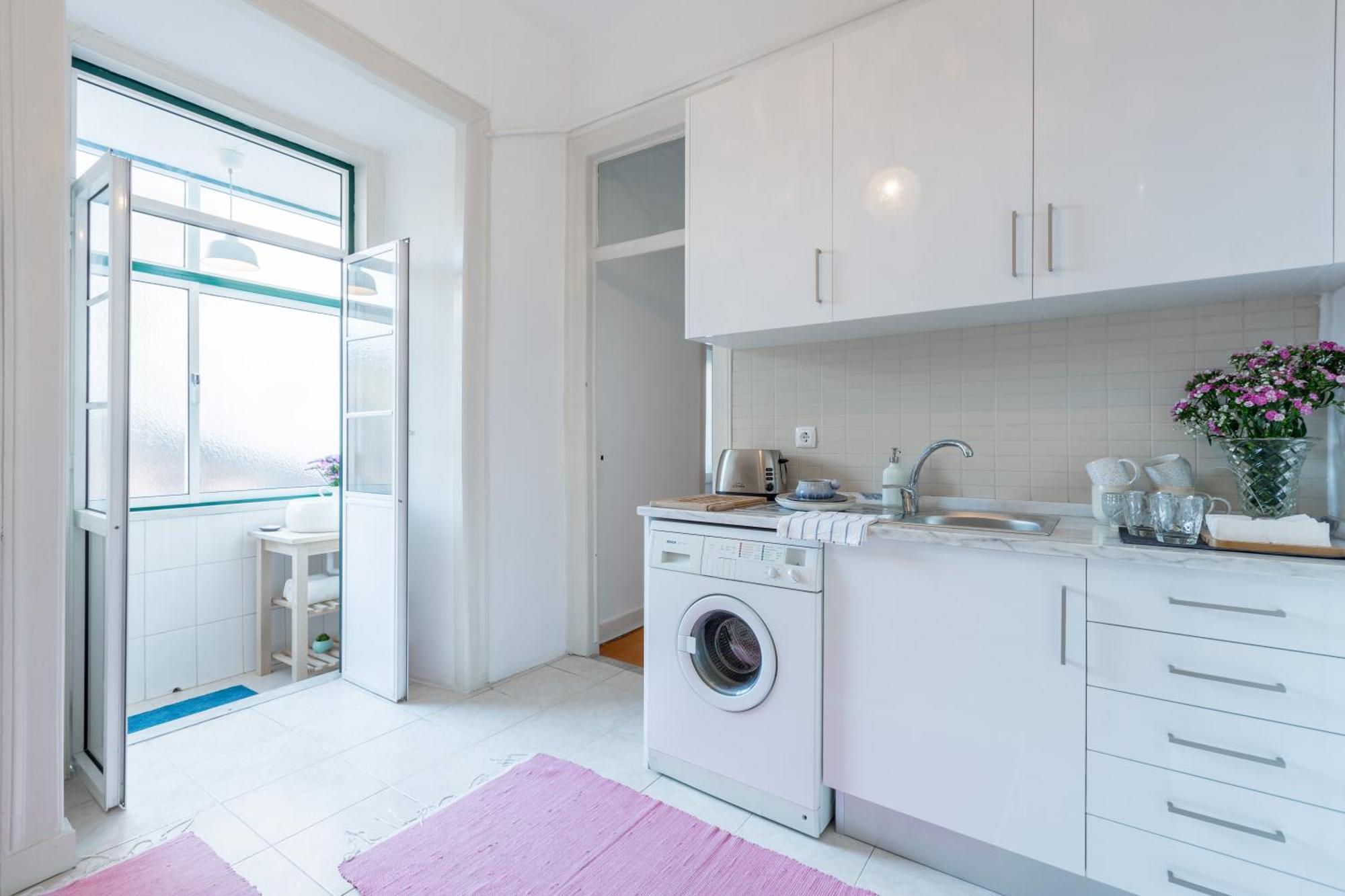 Spacious, Bright And Sunny Apartment, By Timecooler Lisabona Exterior foto